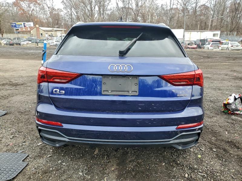 Фото 6 - AUDI Q3