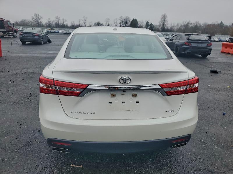 Фото 6 - TOYOTA AVALON