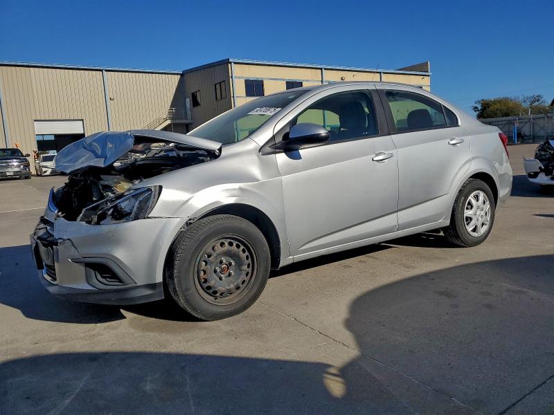 Фото 1 - CHEVROLET SONIC