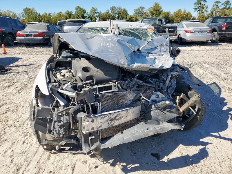 Фото 5 - NISSAN MAXIMA