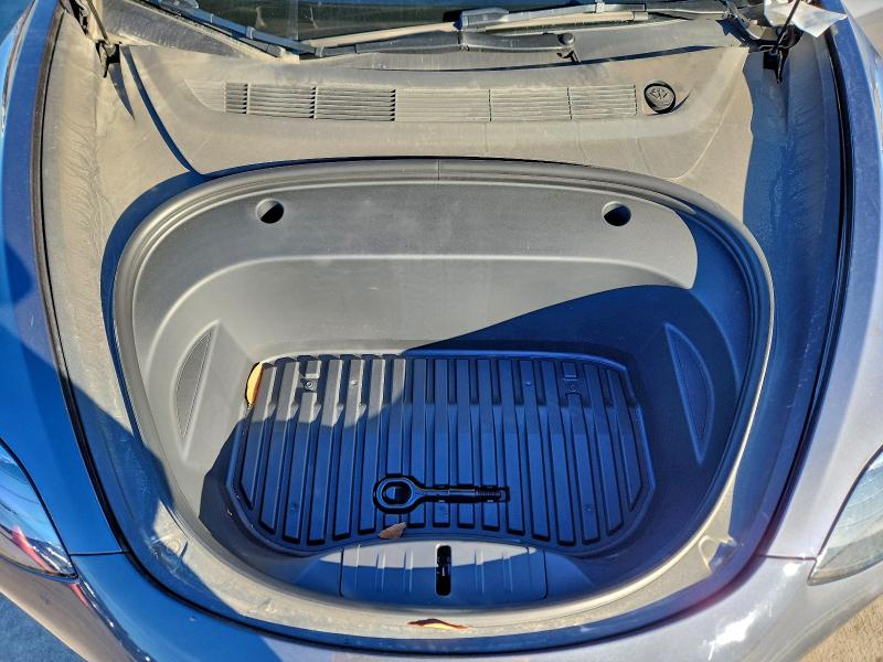 Фото 11 - TESLA MODEL 3