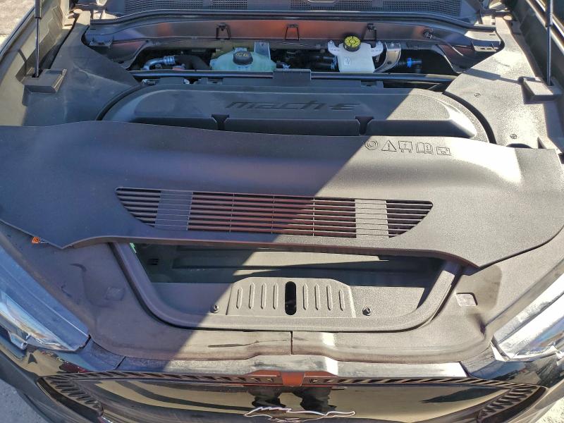 Фото 12 - FORD MUSTANG