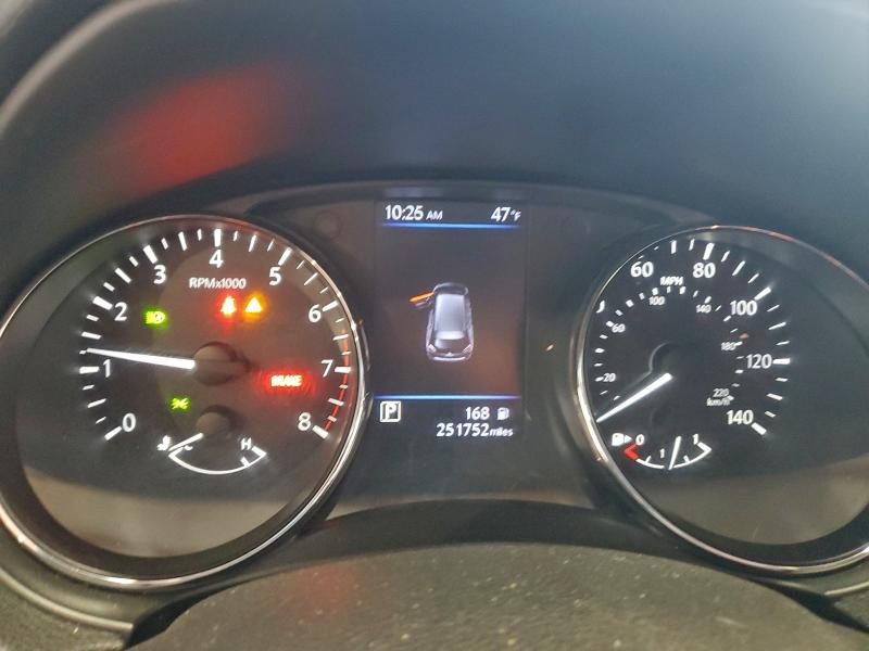 Фото 9 - NISSAN ROGUE