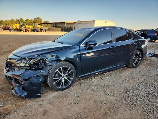 Фото 1 - TOYOTA CAMRY