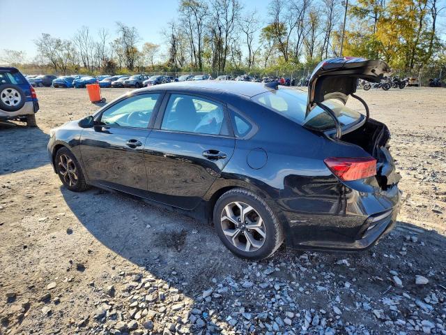 Фото 2 - KIA FORTE