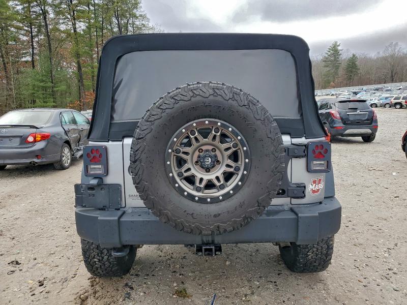 Фото 6 - JEEP WRANGLER