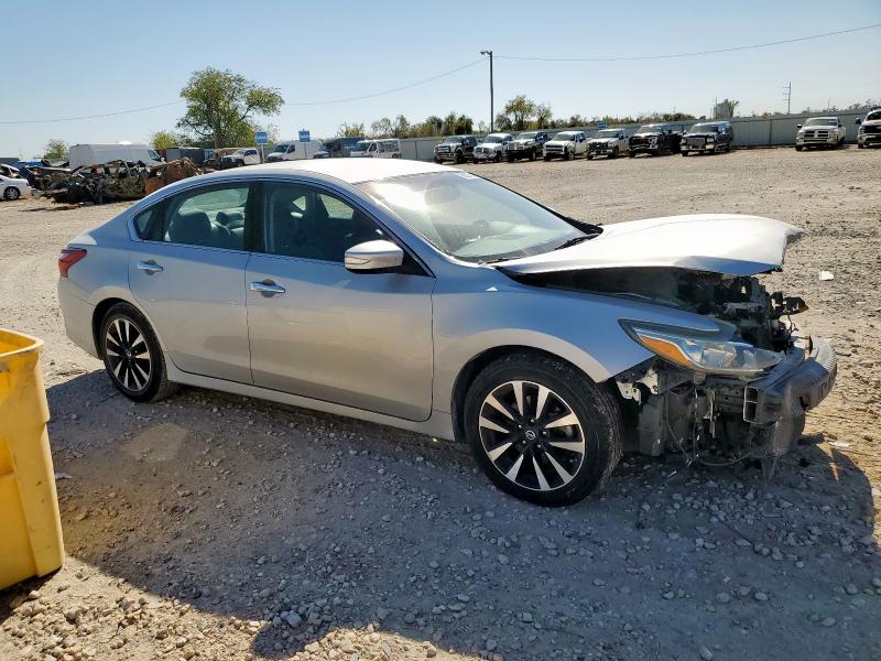 Фото 4 - NISSAN ALTIMA