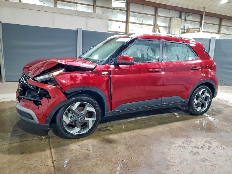 Фото 1 - HYUNDAI VENUE