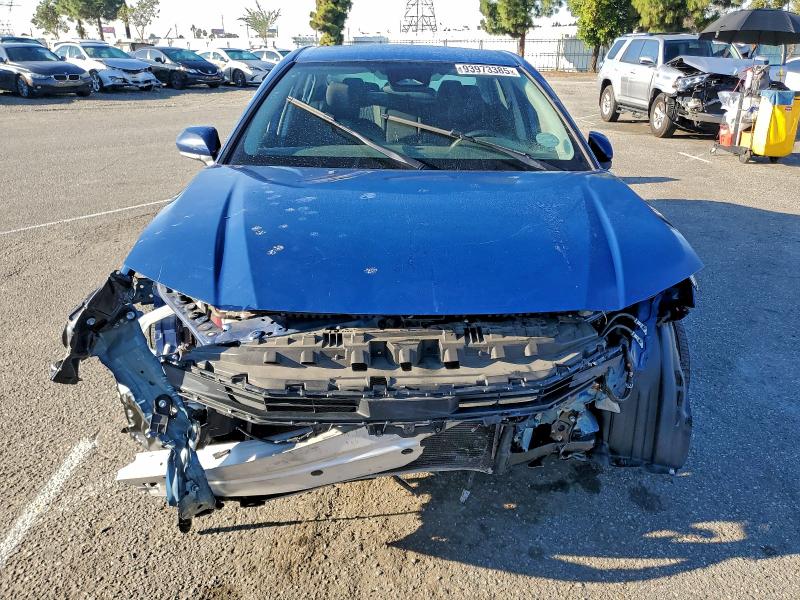 Фото 5 - TOYOTA CAMRY