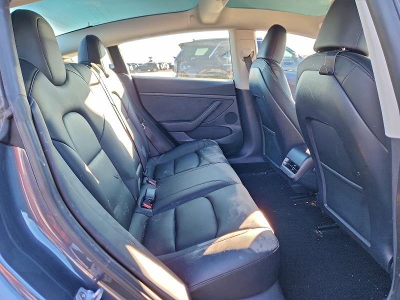 Фото 10 - TESLA MODEL 3