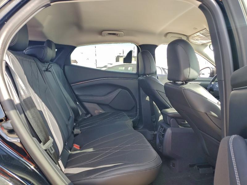 Фото 11 - FORD MUSTANG