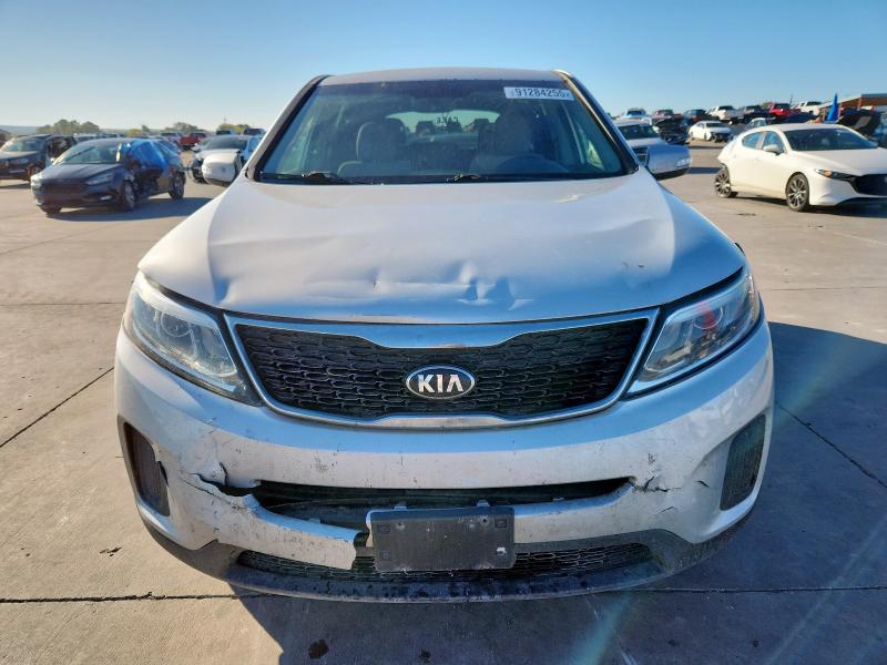 Фото 5 - KIA SORENTO