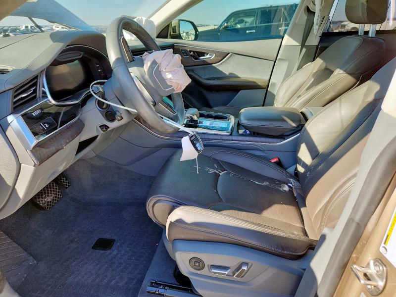 Фото 7 - AUDI Q8