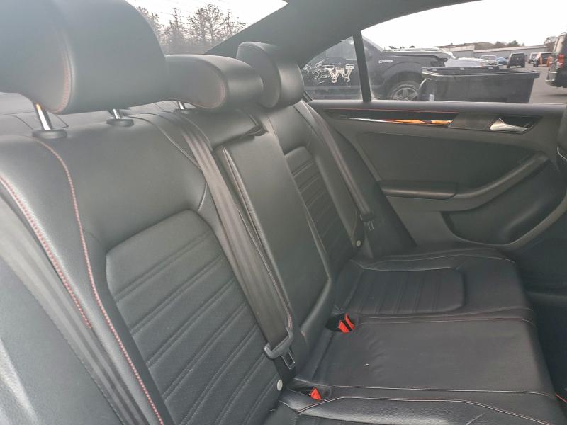 Фото 10 - VOLKSWAGEN JETTA