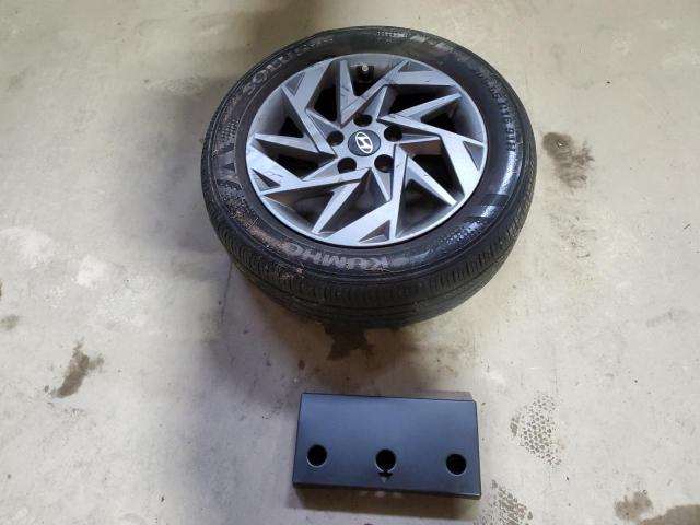 Фото 12 - HYUNDAI ELANTRA