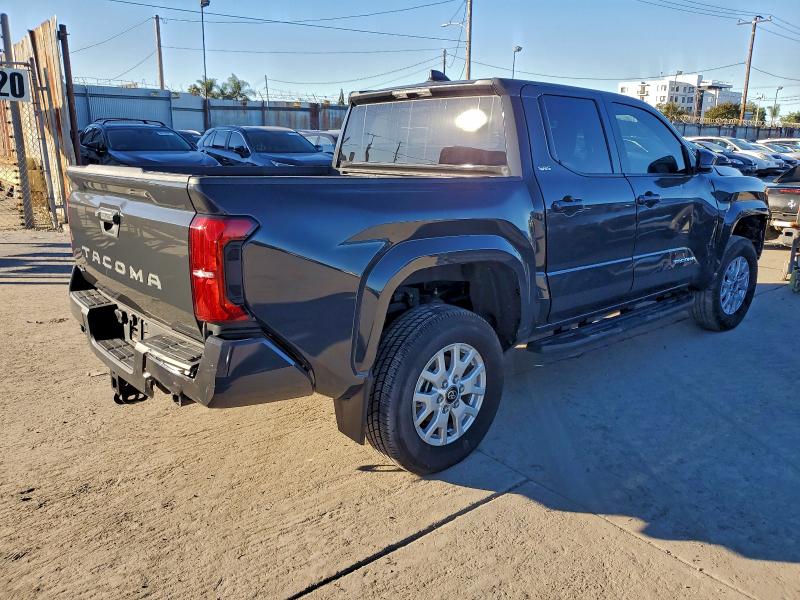 Фото 3 - TOYOTA TACOMA