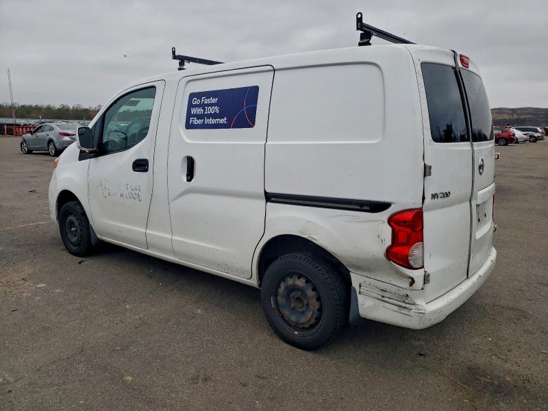 Фото 2 - NISSAN NV