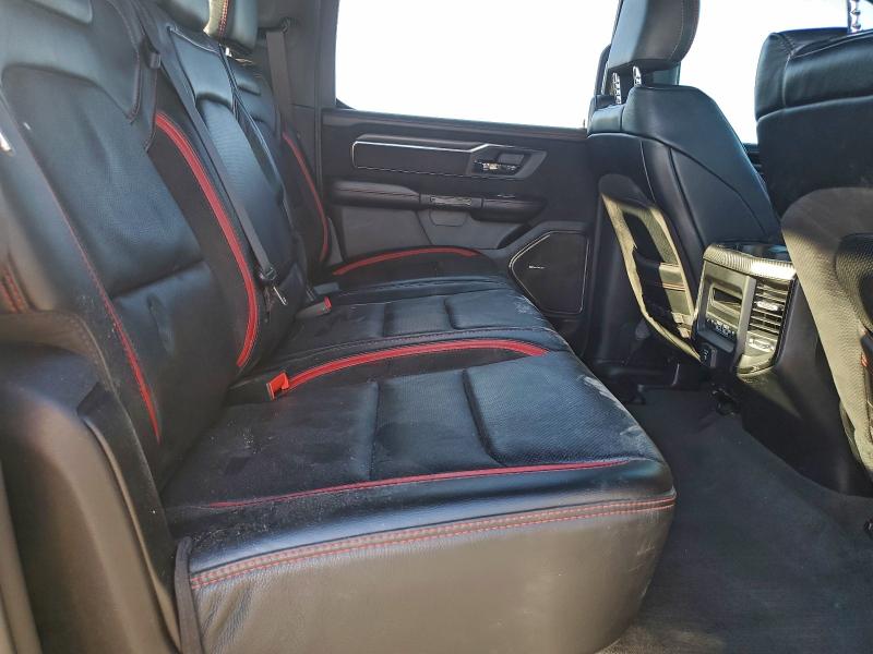 Фото 10 - RAM 1500