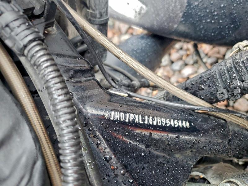 HARLEY-DAVIDSON FL 2018