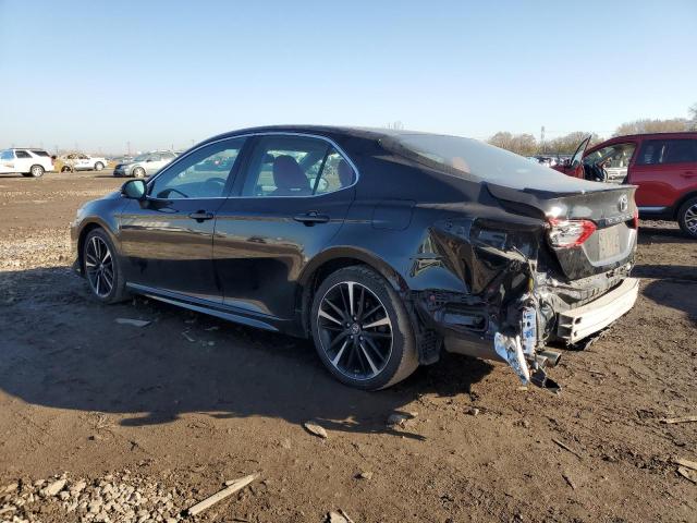 Фото 2 - TOYOTA CAMRY