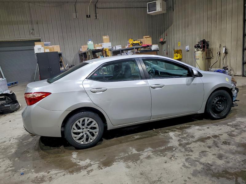 Фото 3 - TOYOTA COROLLA