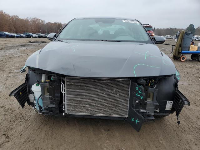 Фото 5 - HYUNDAI ELANTRA