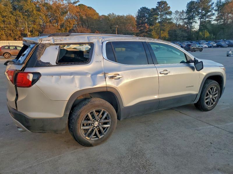 Фото 3 - GMC ACADIA