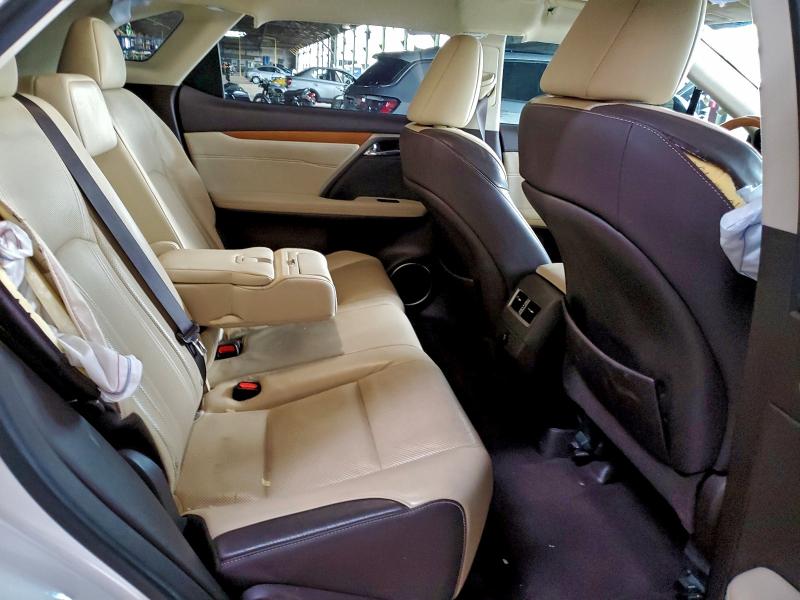 Фото 10 - LEXUS RX350