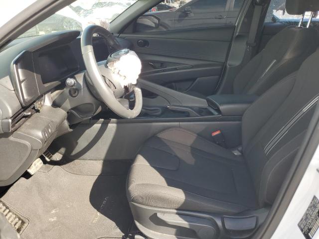 Фото 7 - HYUNDAI ELANTRA