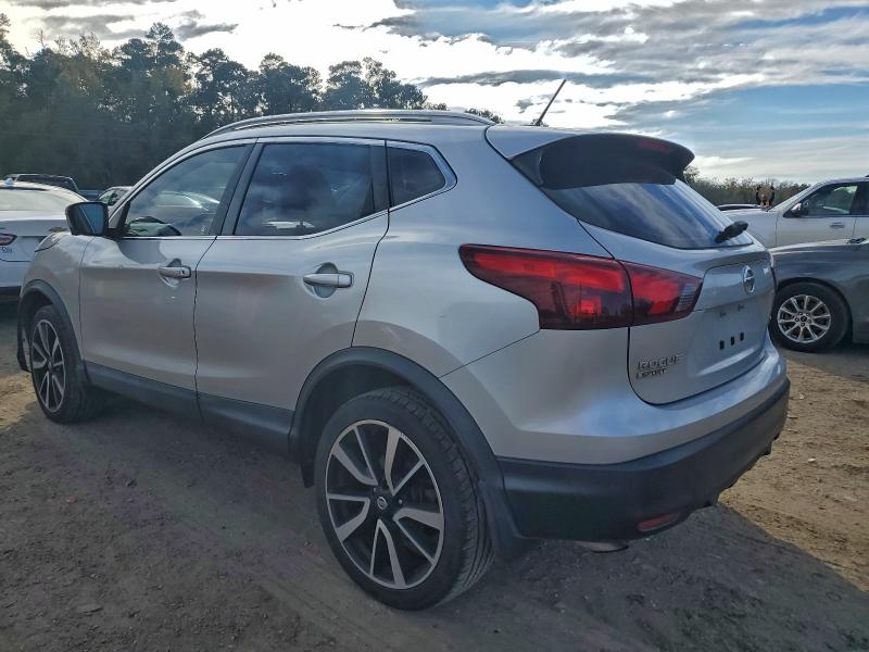 Фото 2 - NISSAN ROGUE