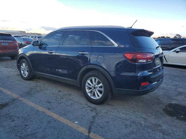 Фото 2 - KIA SORENTO