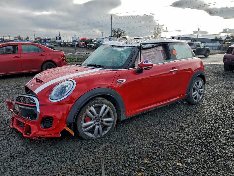 Фото 1 - MINI COOPER