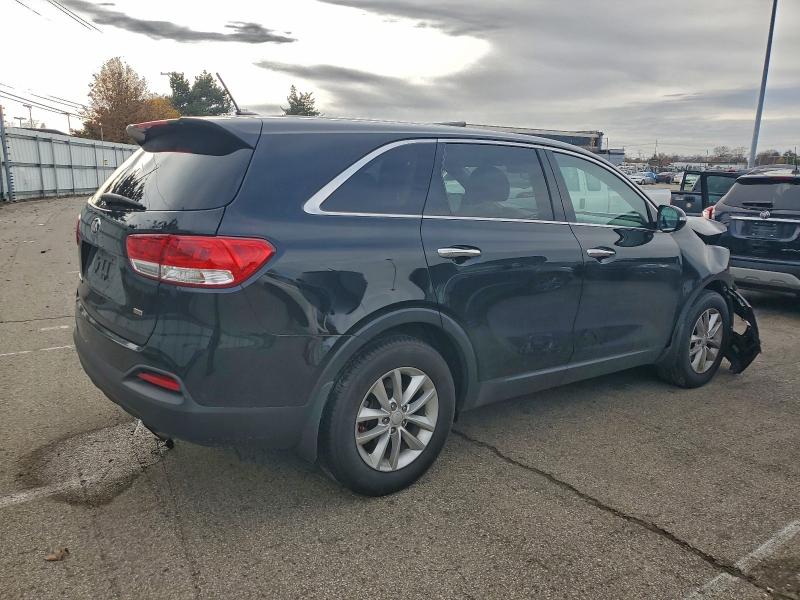 Фото 3 - KIA SORENTO