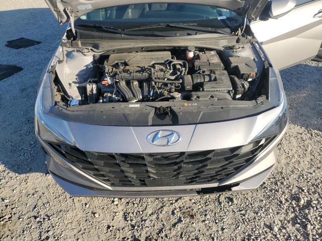 Фото 11 - HYUNDAI ELANTRA