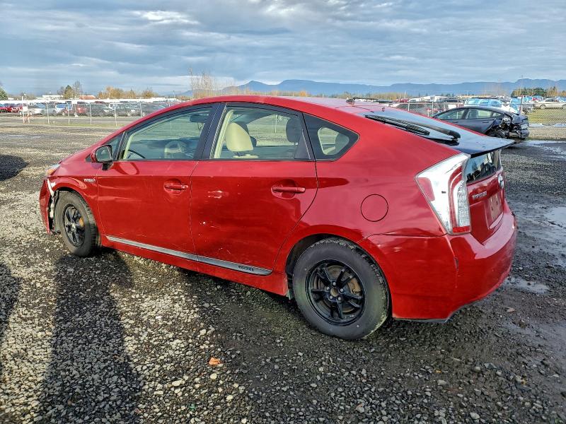 Фото 2 - TOYOTA PRIUS