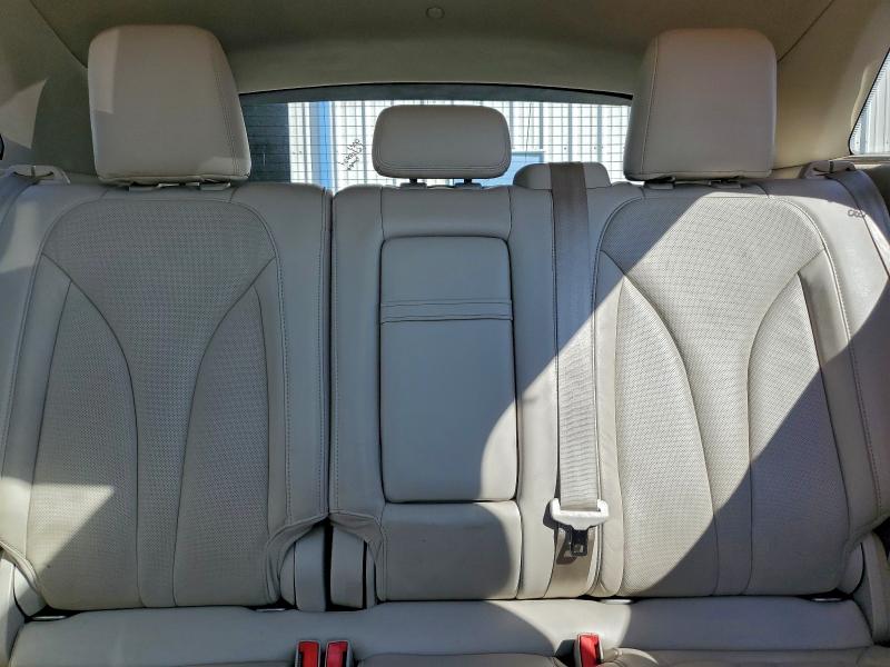 Фото 10 - LINCOLN MKC