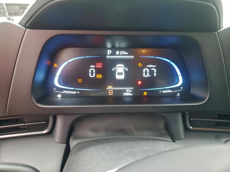 Фото 9 - HYUNDAI ELANTRA