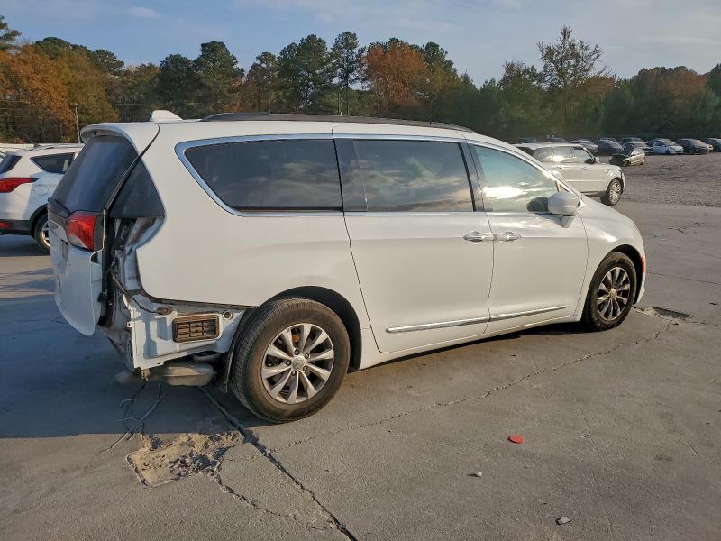 Фото 3 - CHRYSLER PACIFICA