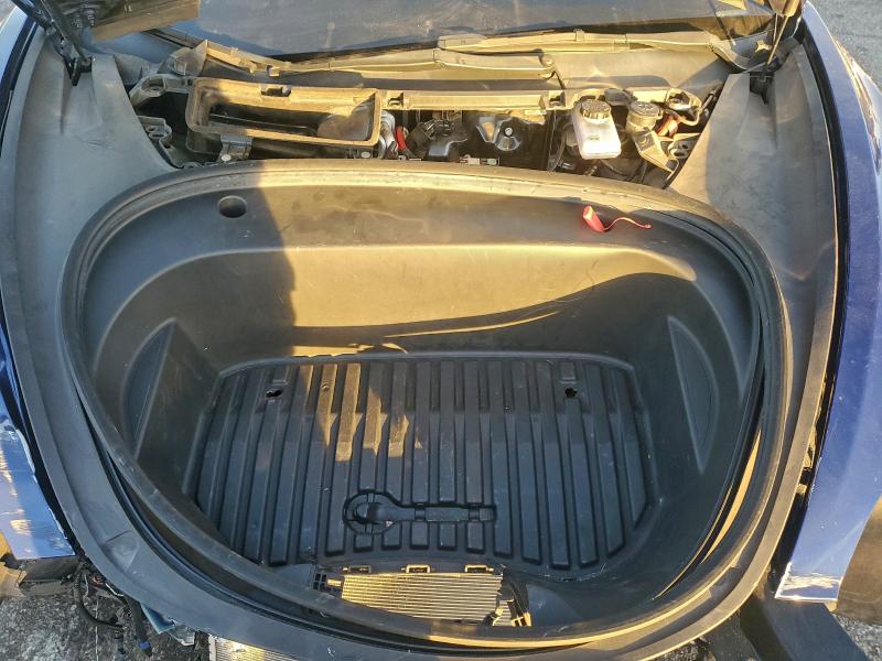 Фото 11 - TESLA MODEL 3