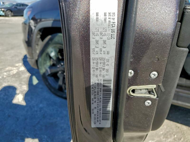 Фото 13 - JEEP GRAND CHER