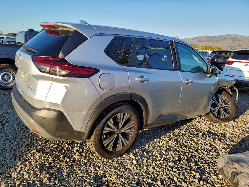 Фото 3 - NISSAN ROGUE