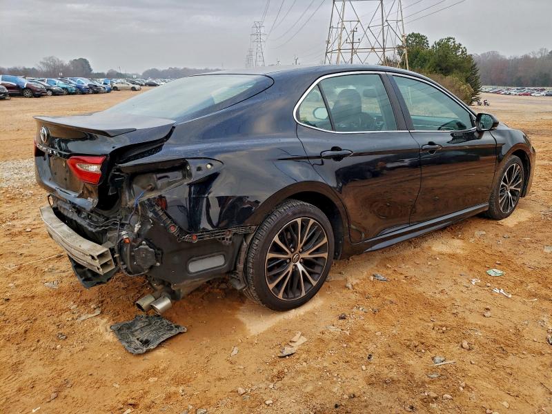 Фото 3 - TOYOTA CAMRY