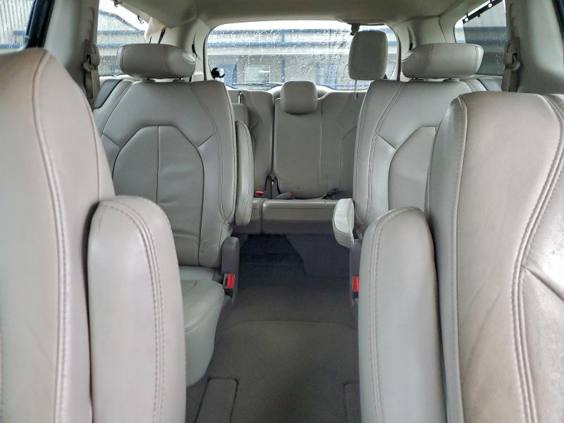 Фото 10 - CHRYSLER PACIFICA