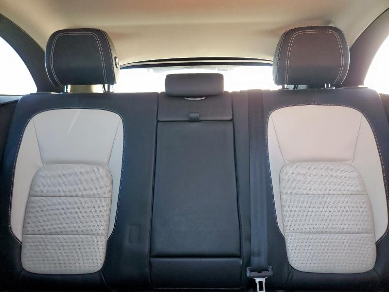 Фото 10 - JAGUAR F-PACE