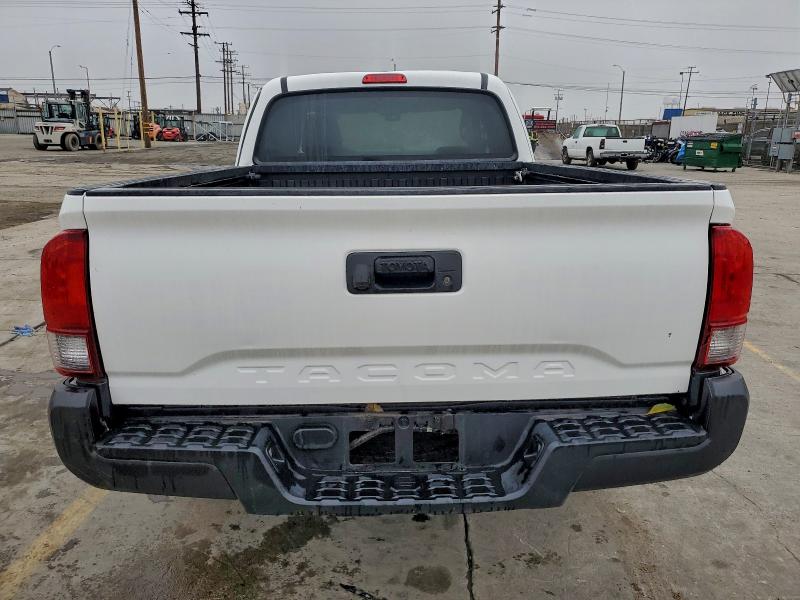 Фото 6 - TOYOTA TACOMA