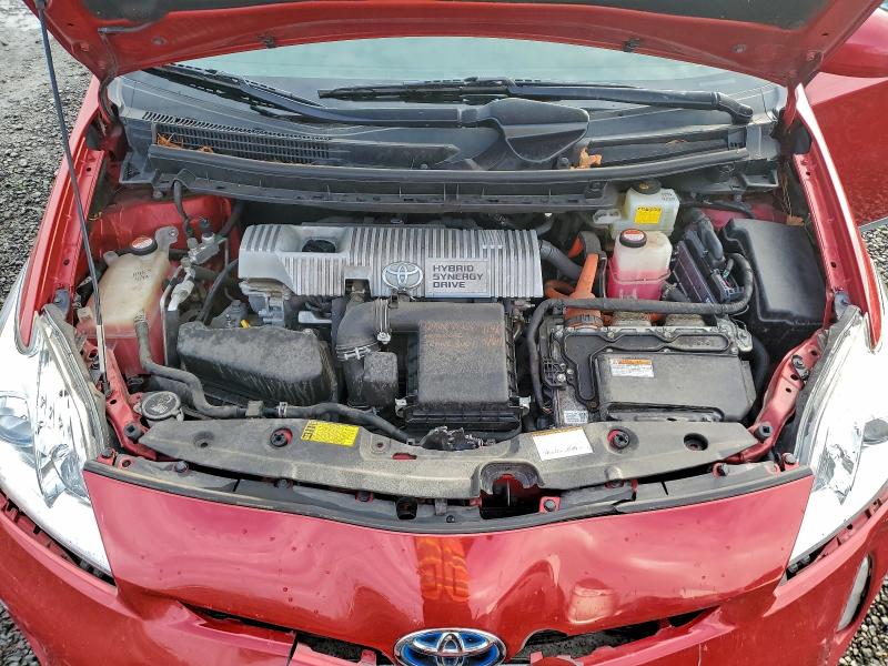 Фото 11 - TOYOTA PRIUS