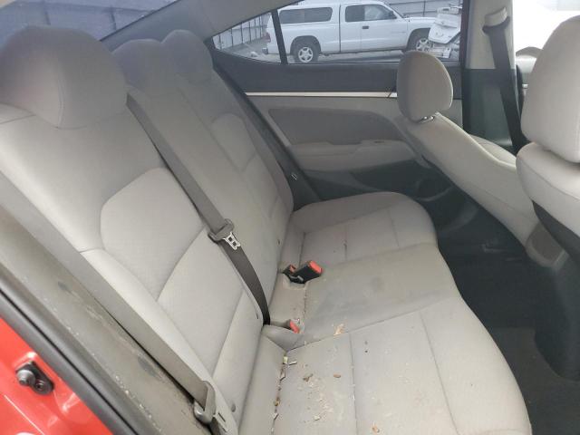 Фото 10 - HYUNDAI ELANTRA