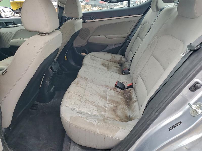 Фото 10 - HYUNDAI ELANTRA