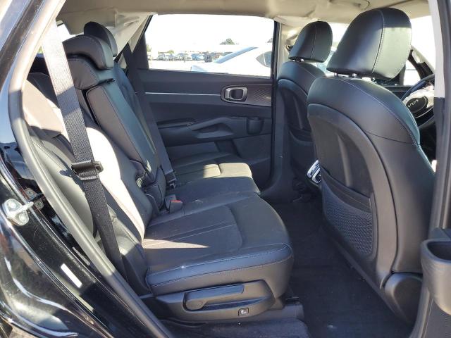 Фото 11 - KIA SORENTO