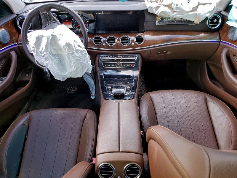 Фото 8 - MERCEDES-BENZ E-CLASS